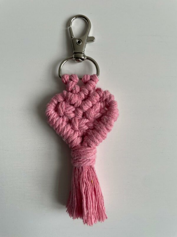 Porte-clé coeur en macramé