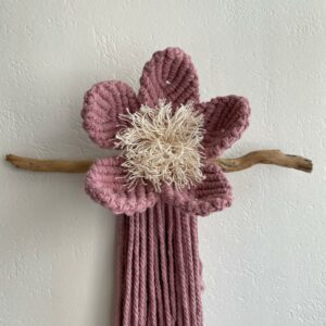 Grande fleur en macramé